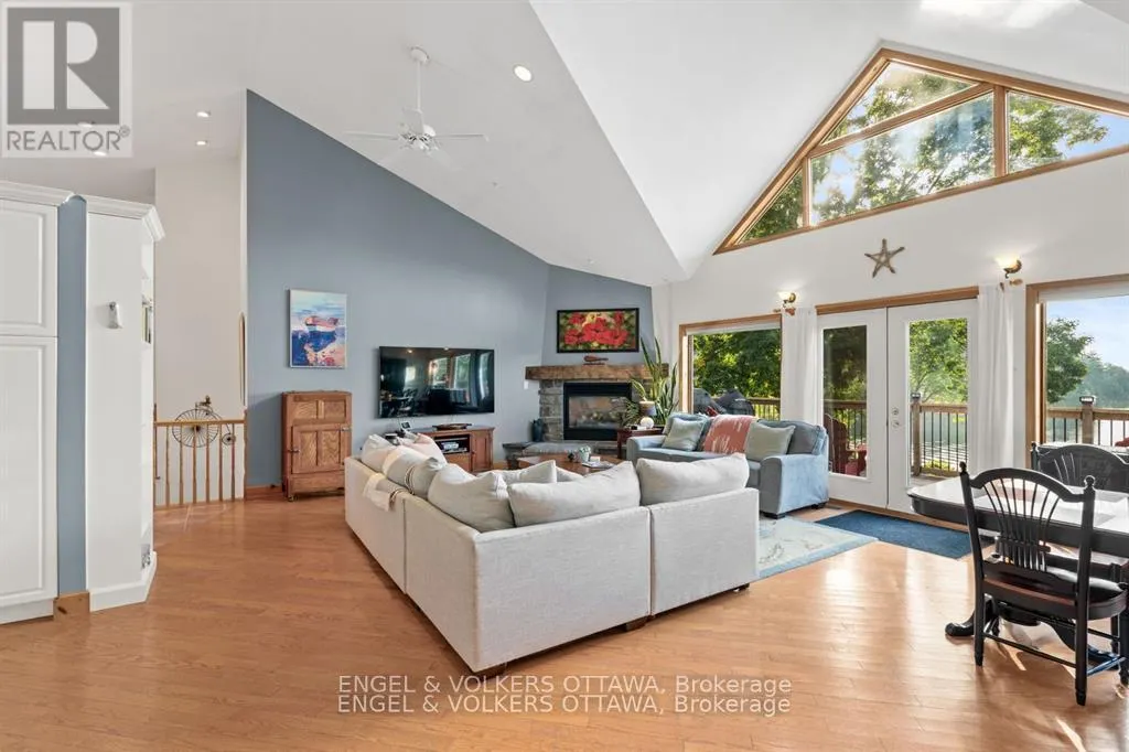 70 BELMONTE LANE