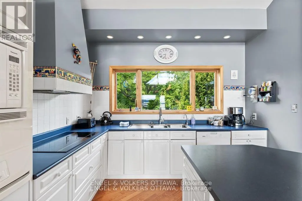70 BELMONTE LANE