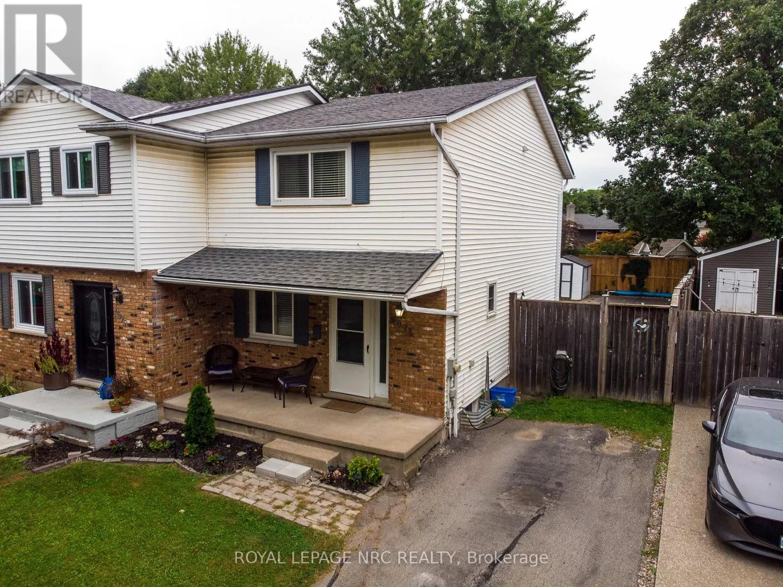 6073 WILDROSE CRESCENT