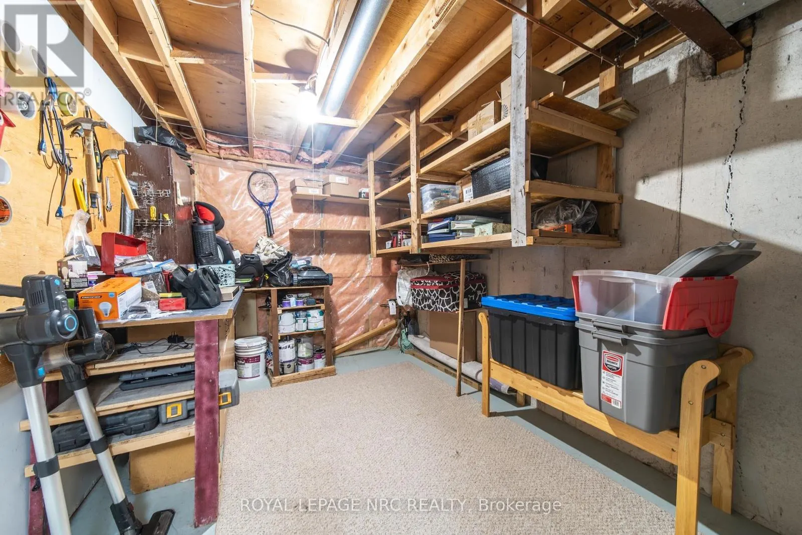 6073 WILDROSE CRESCENT