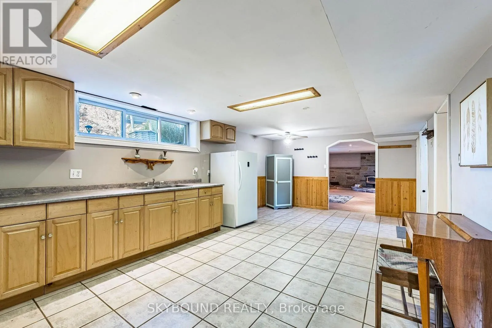 9509 HIGHWAY 124 ROAD