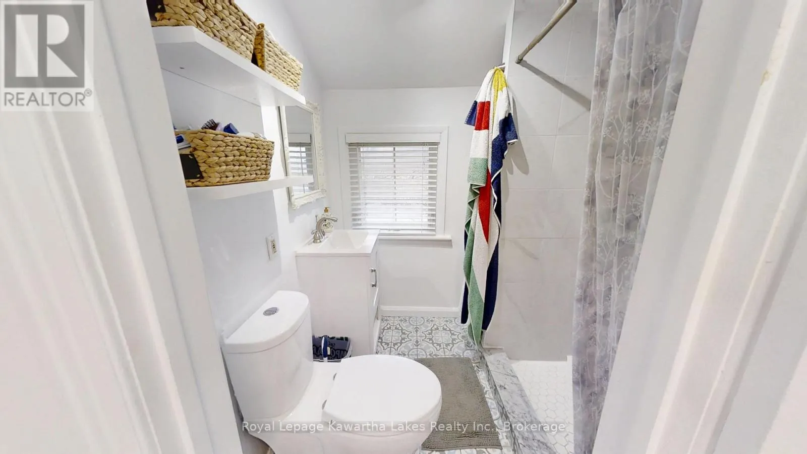 114 COLBORNE STREET W