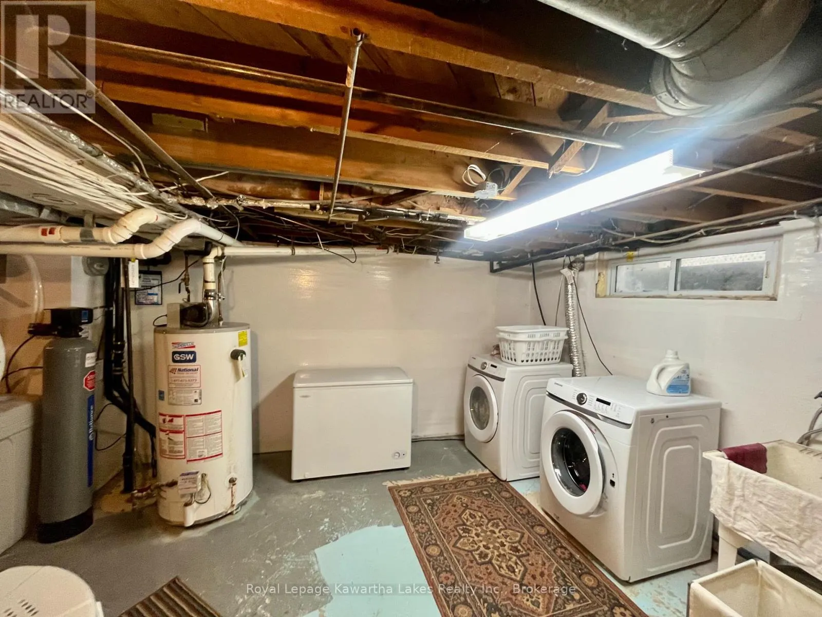 114 COLBORNE STREET W