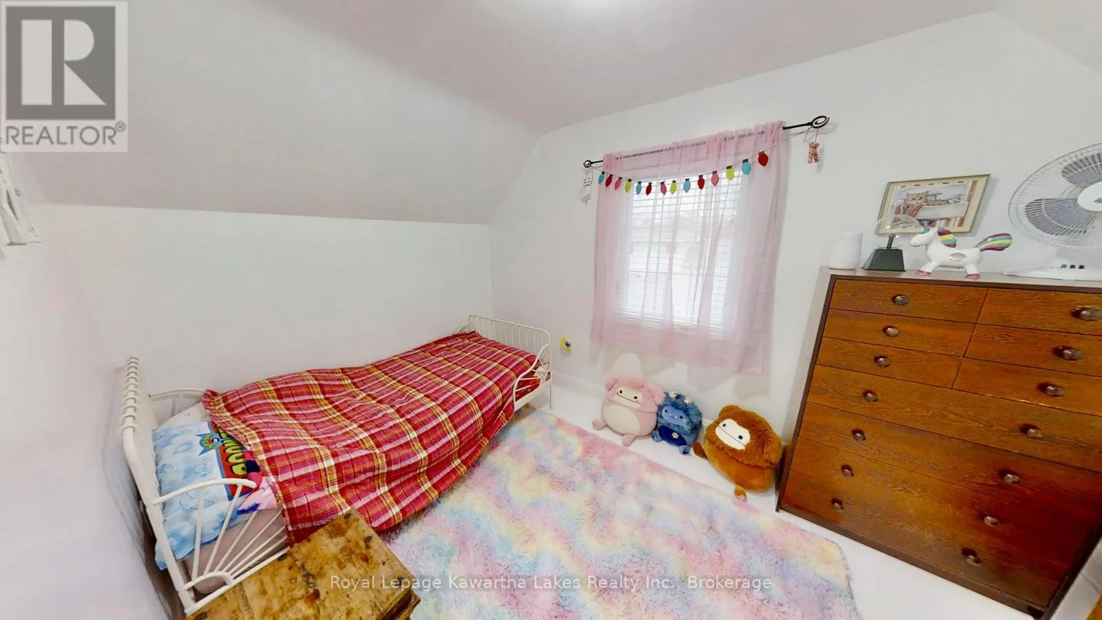 114 COLBORNE STREET W
