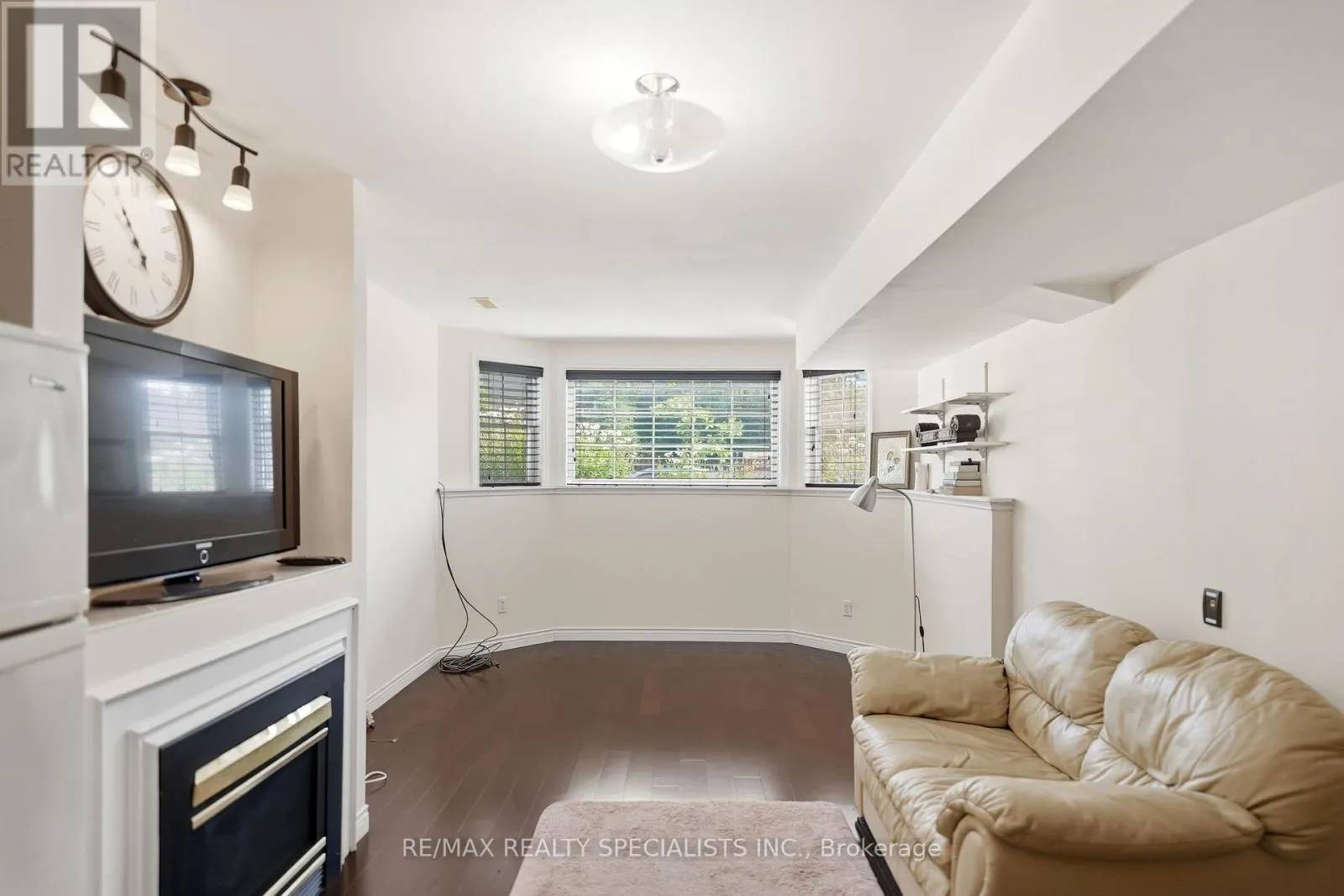 14 ELSON DRIVE