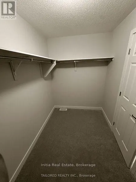 202 GIBBOUS PLACE