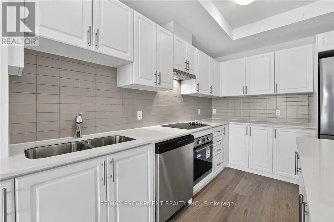 211 - 461 GREEN ROAD