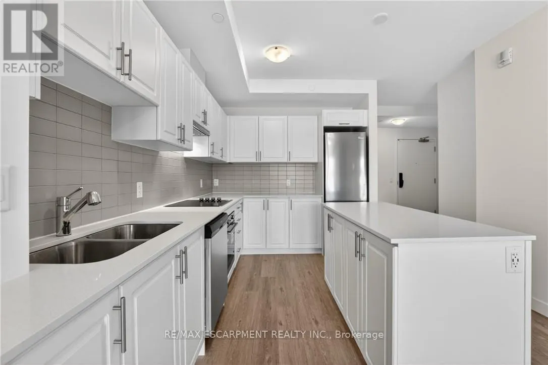 211 - 461 GREEN ROAD