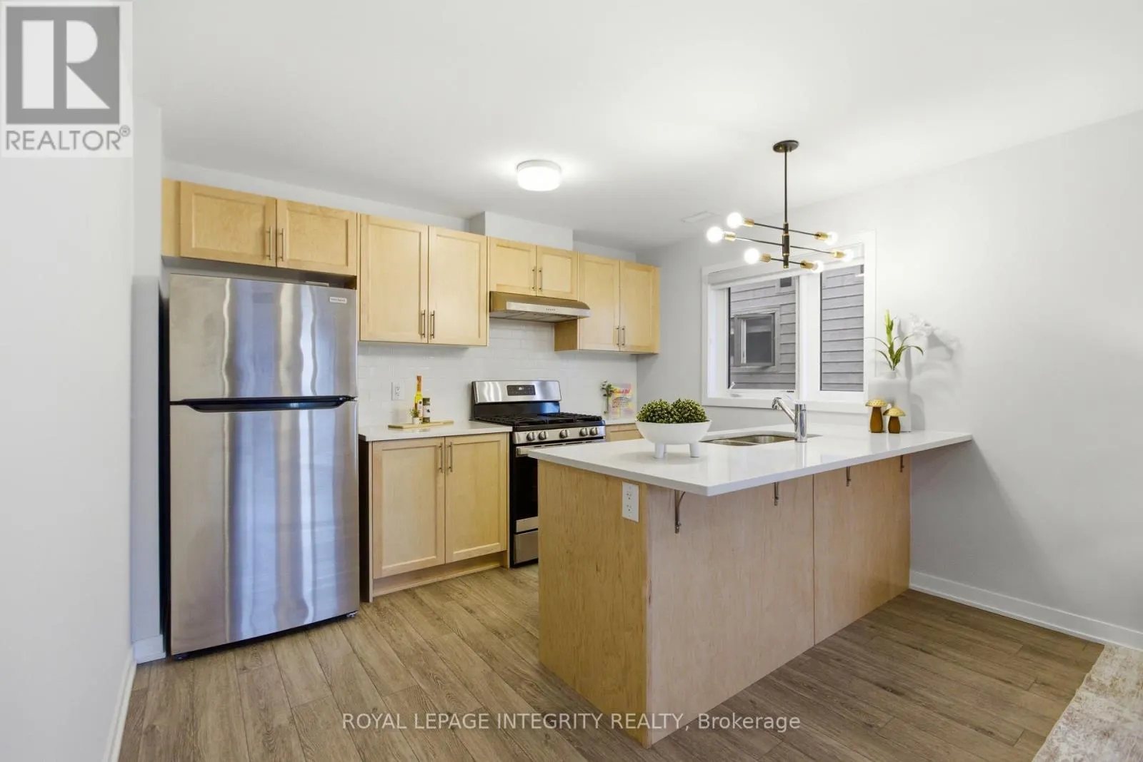 302 PARNIAN PRIVATE