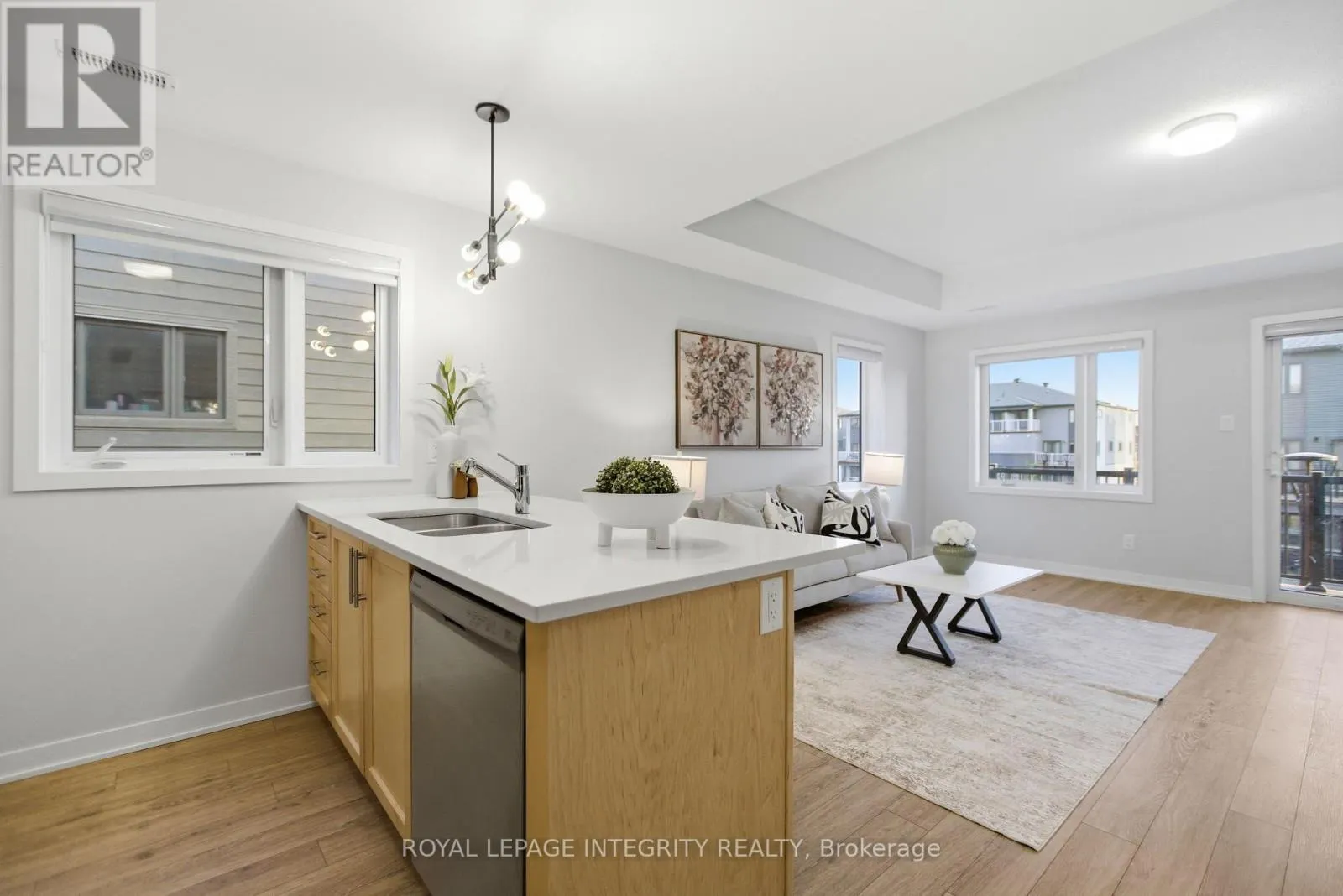 302 PARNIAN PRIVATE