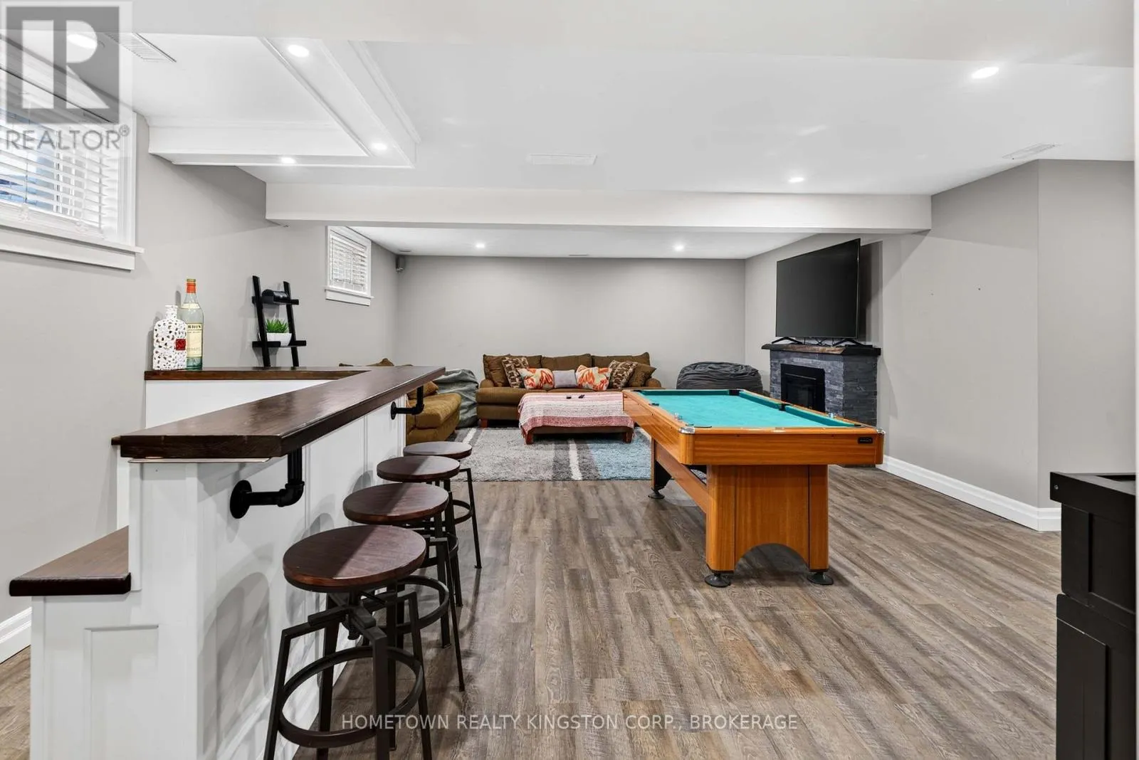 1505 CLOVER STREET