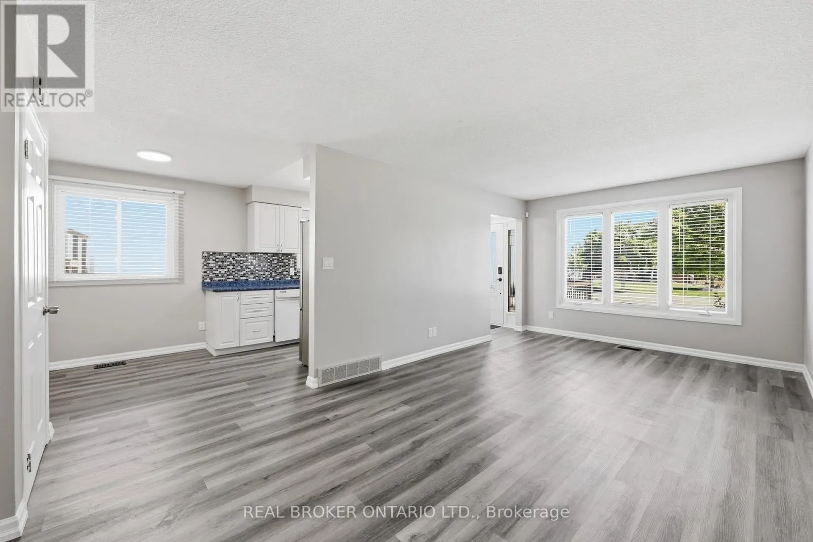 42 TERRACE AVENUE