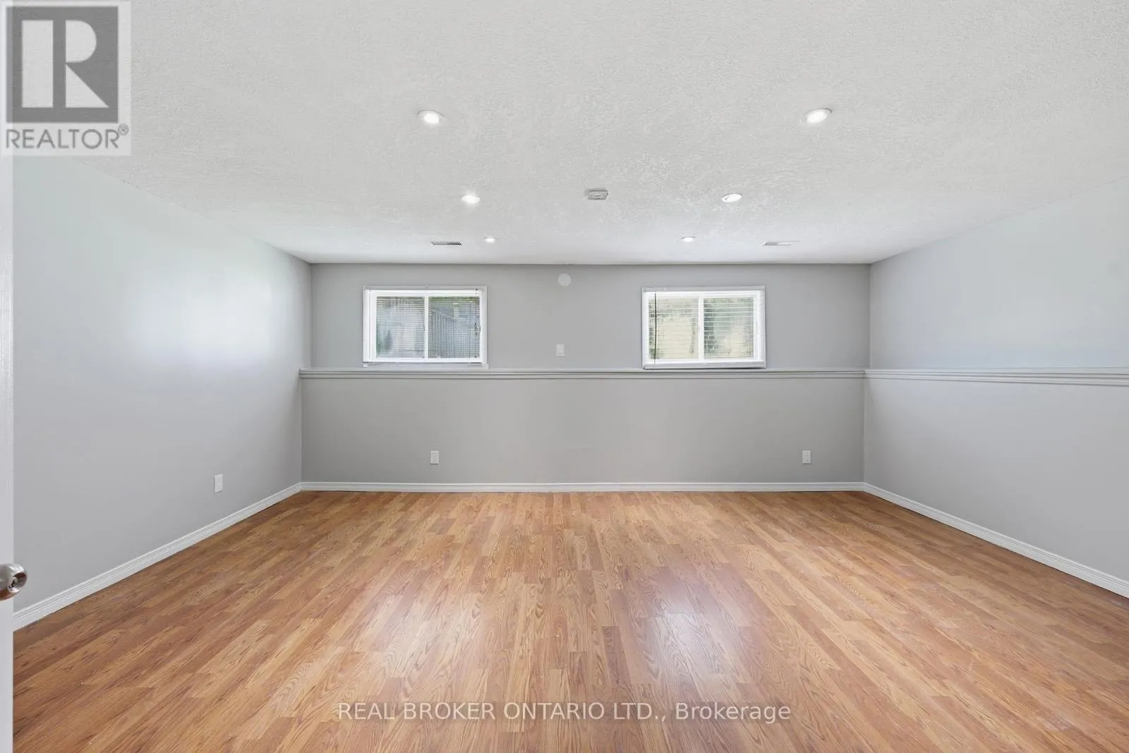 42 TERRACE AVENUE