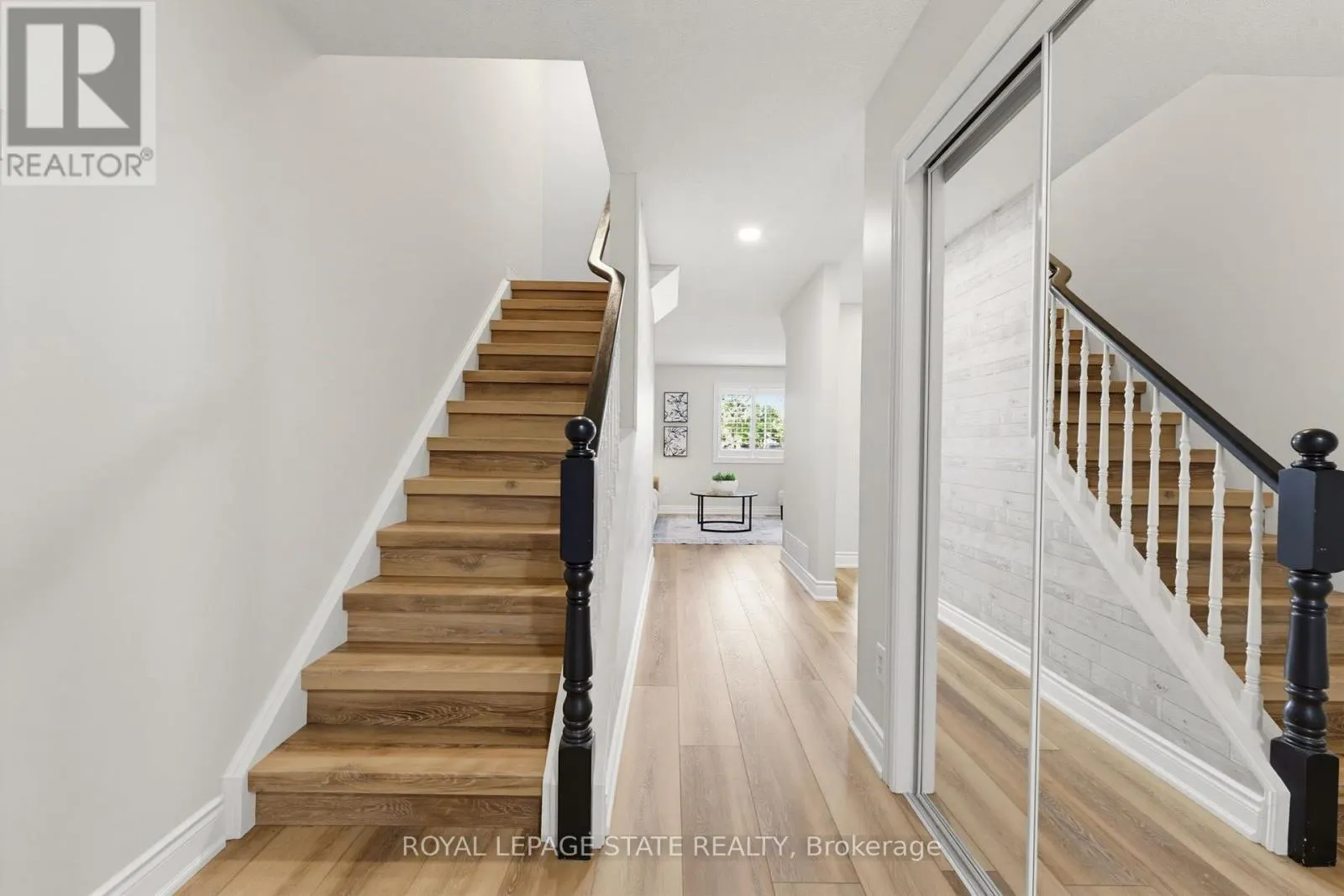 2 - 40 BRAEMAR AVENUE