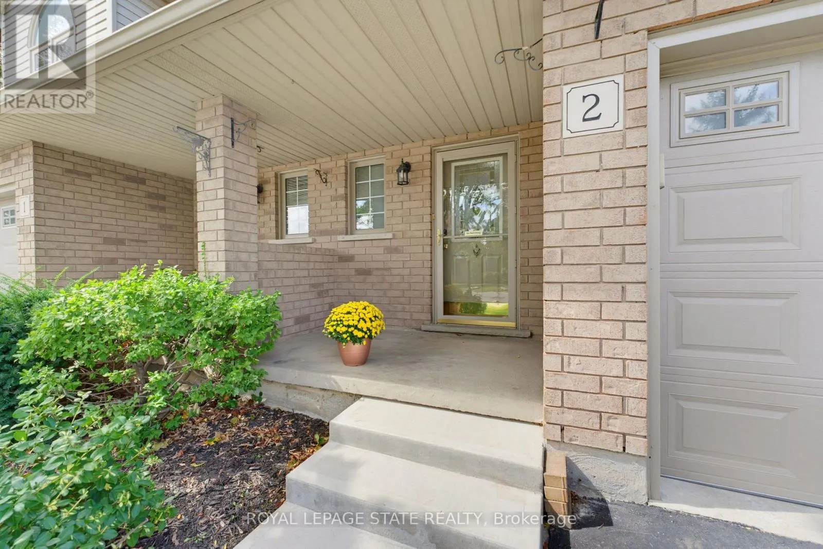 2 - 40 BRAEMAR AVENUE