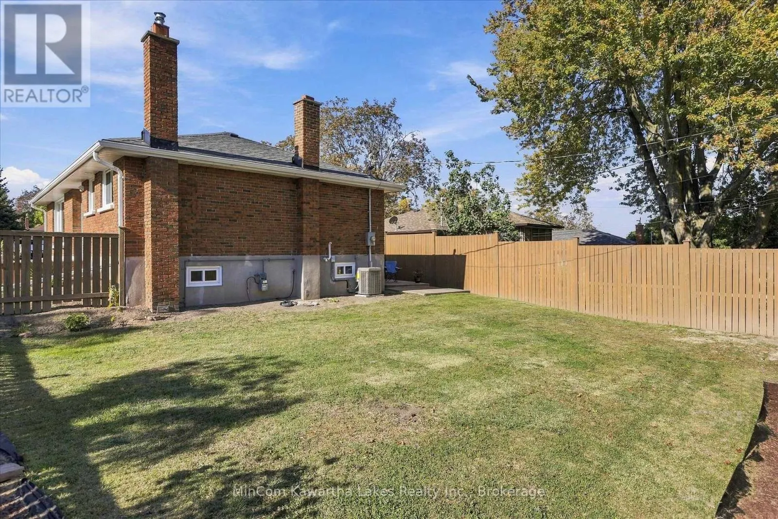 398 APPLEGROVE AVENUE