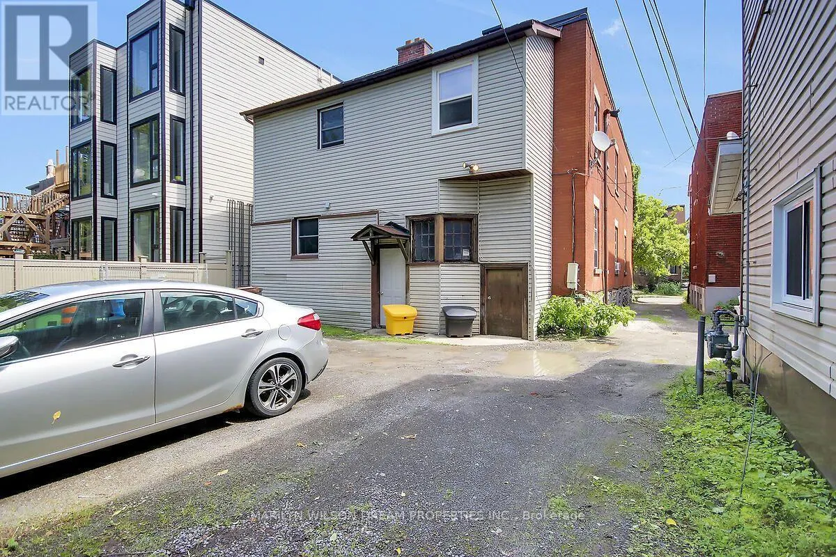 152 GOULBURN AVENUE