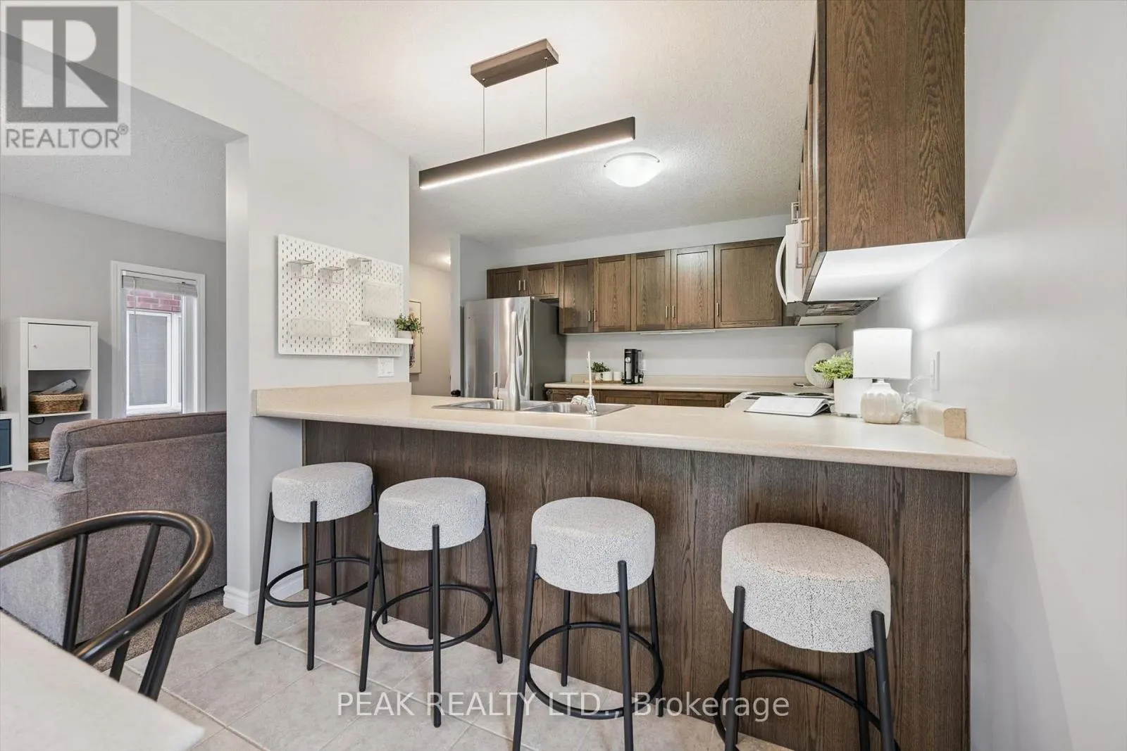 335 FINORO CRESCENT
