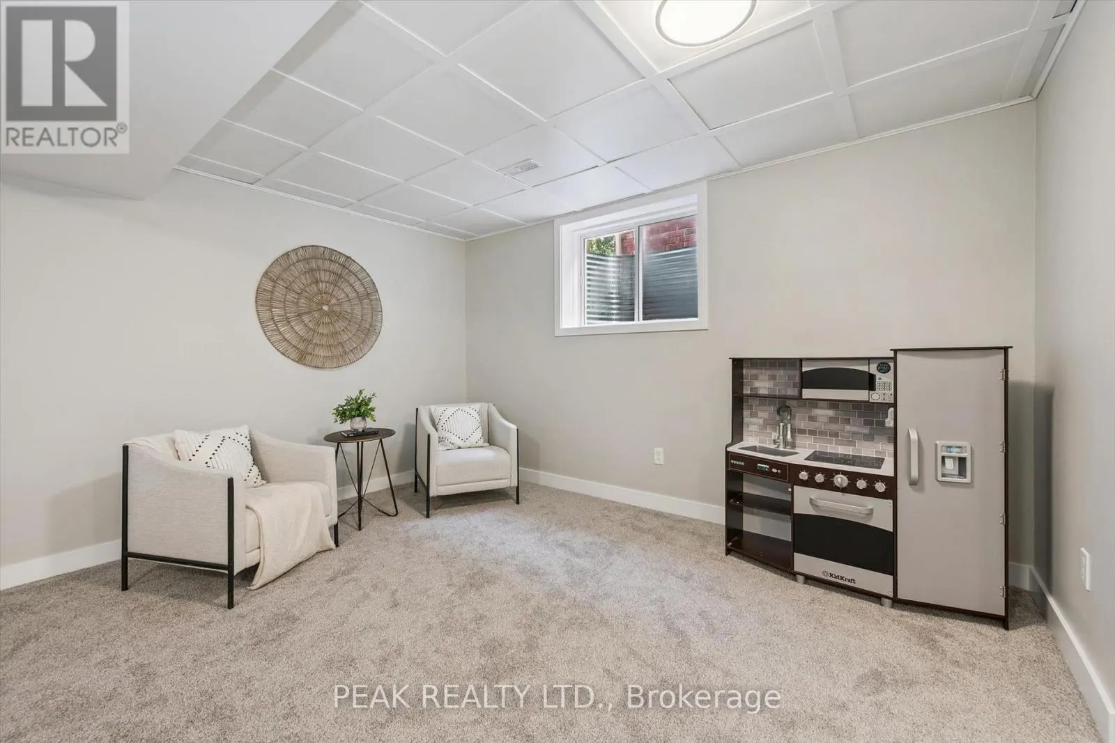 335 FINORO CRESCENT