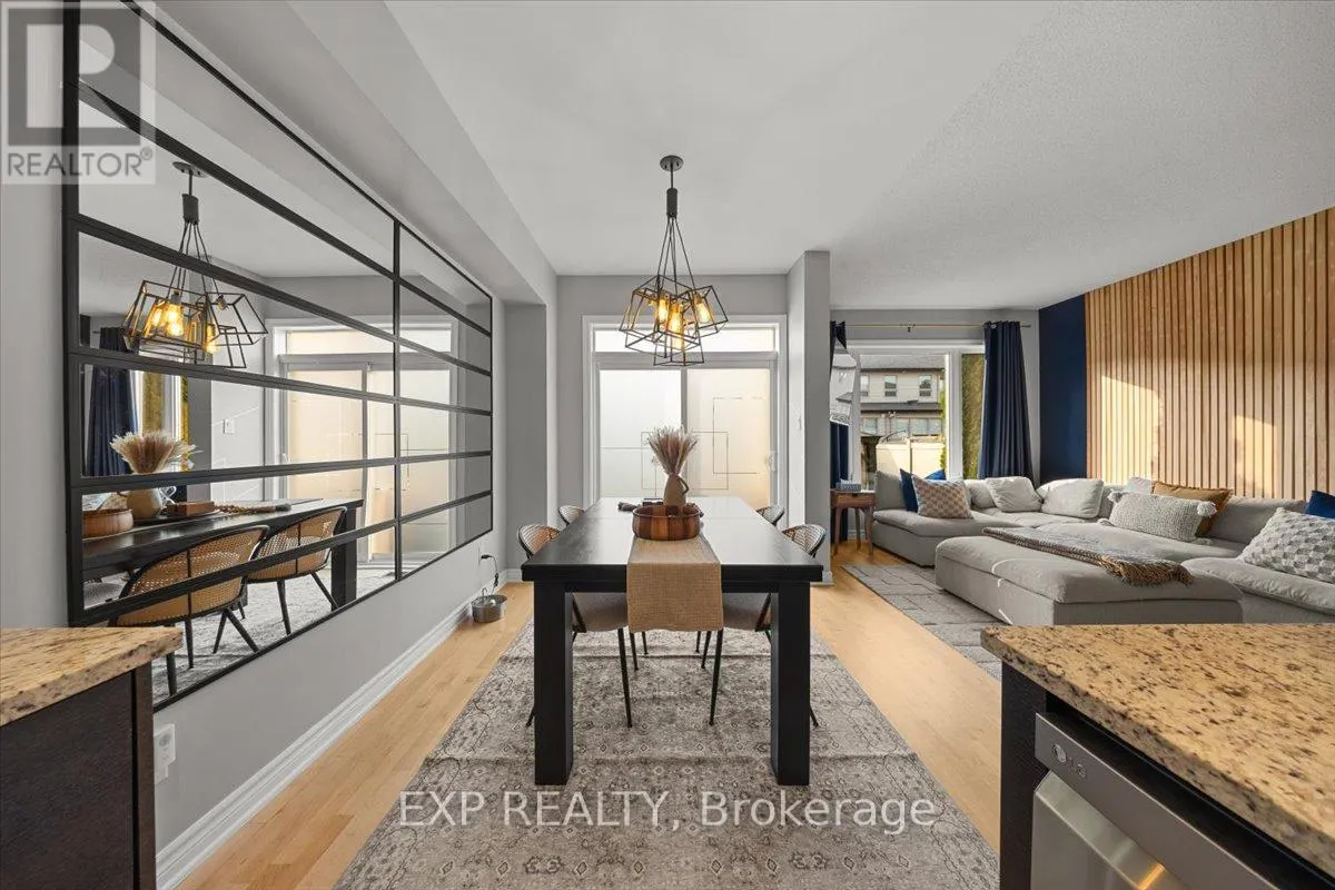 255 SHINLEAF CRESCENT