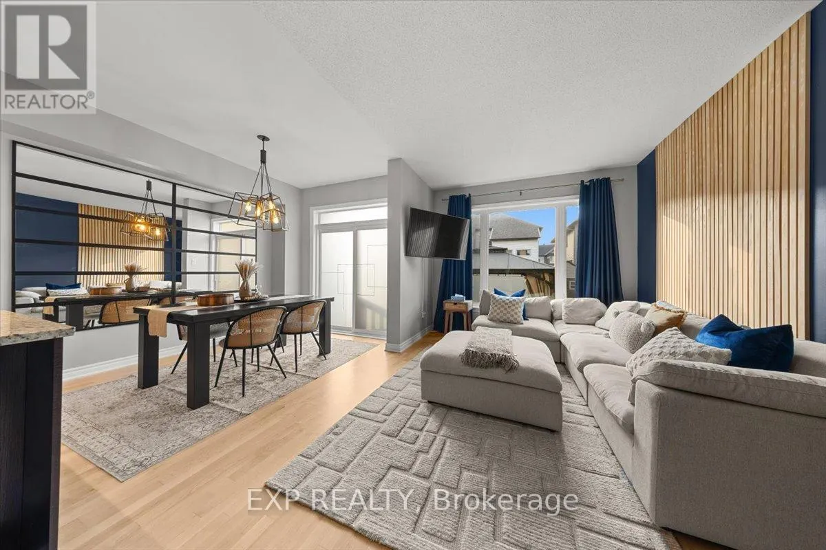 255 SHINLEAF CRESCENT