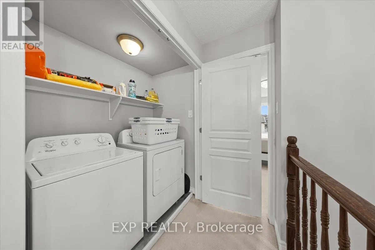 255 SHINLEAF CRESCENT