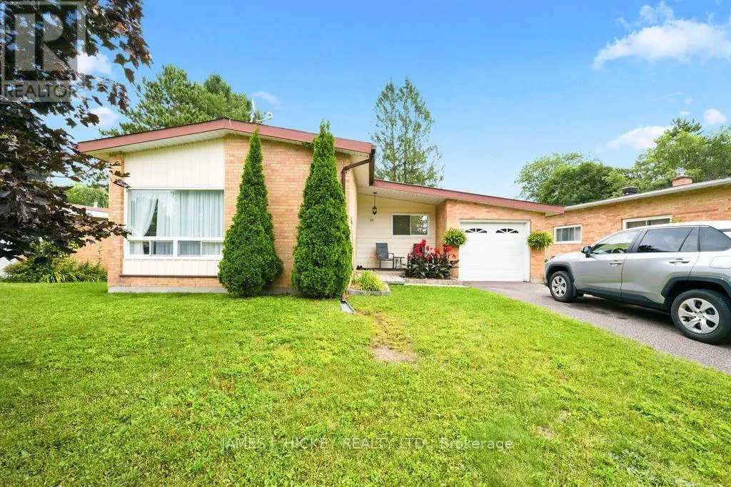 80 FRONTENAC CRESCENT