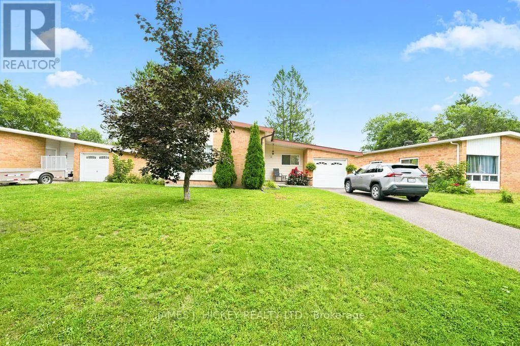 80 FRONTENAC CRESCENT