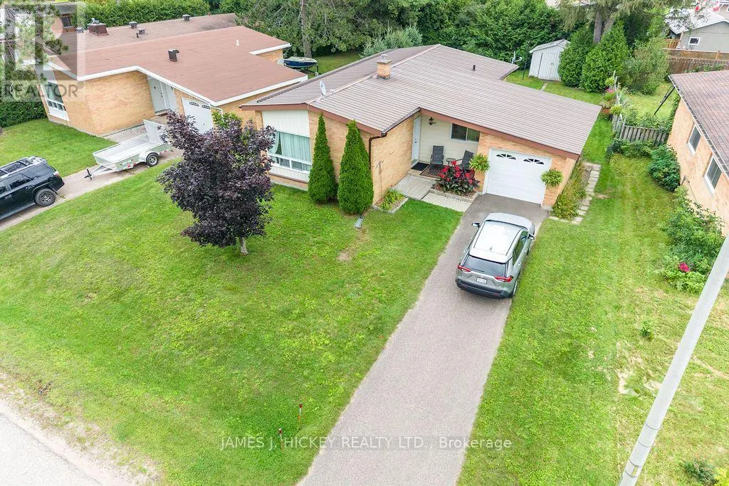 80 FRONTENAC CRESCENT