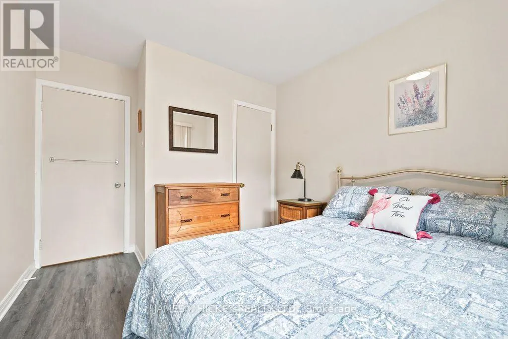 80 FRONTENAC CRESCENT