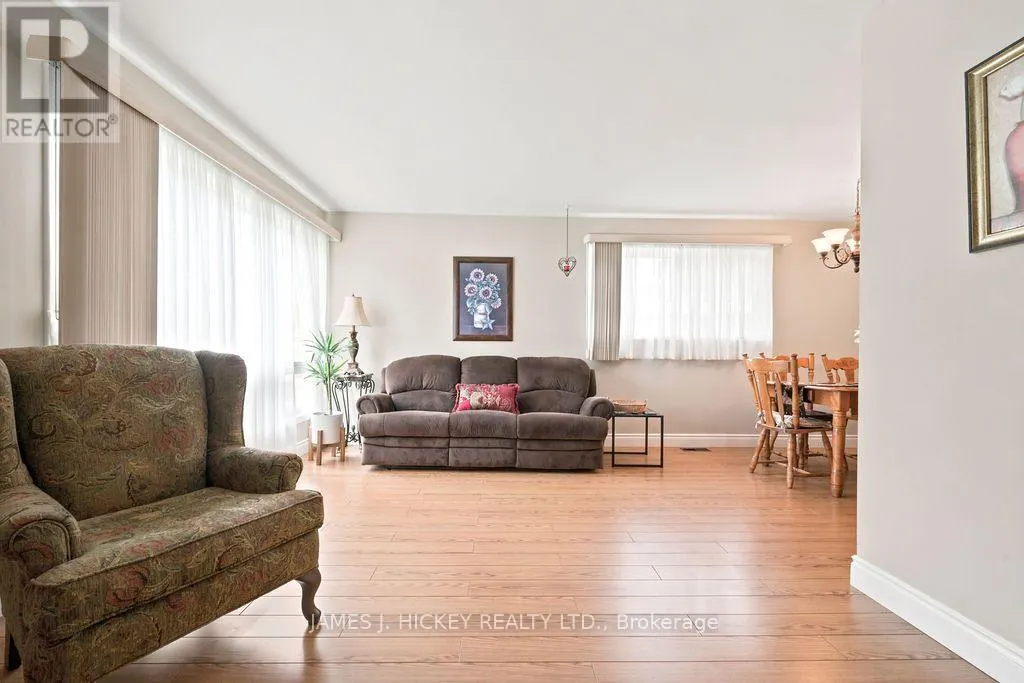 80 FRONTENAC CRESCENT