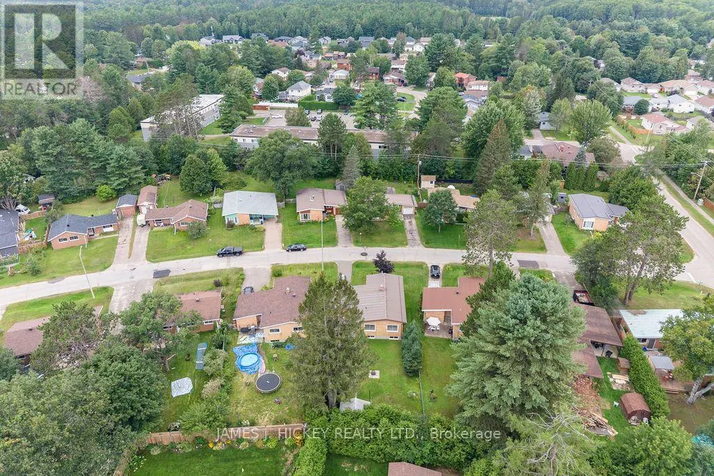 80 FRONTENAC CRESCENT