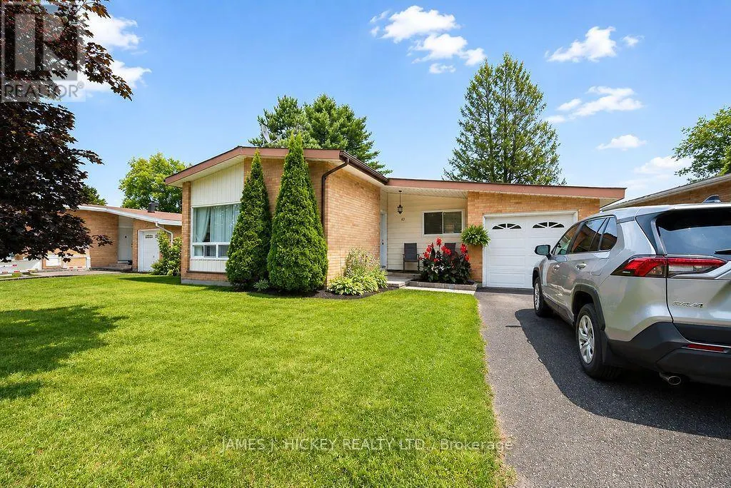 80 FRONTENAC CRESCENT