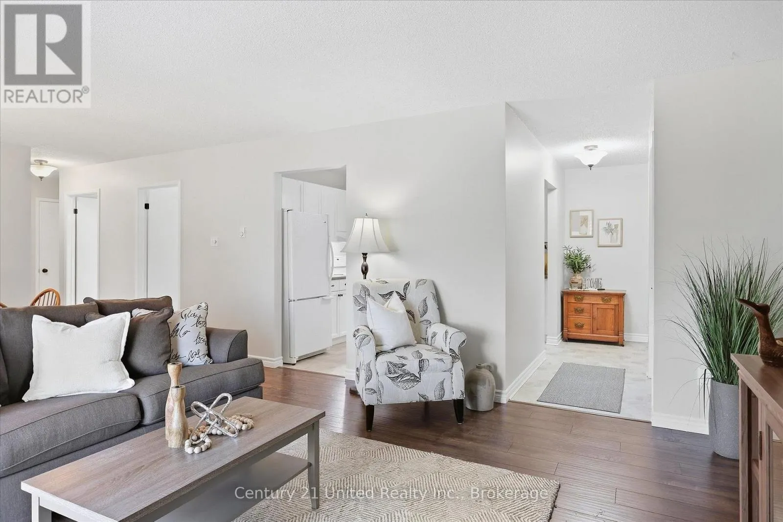 202 - 2406 MOUNTLAND DRIVE #202