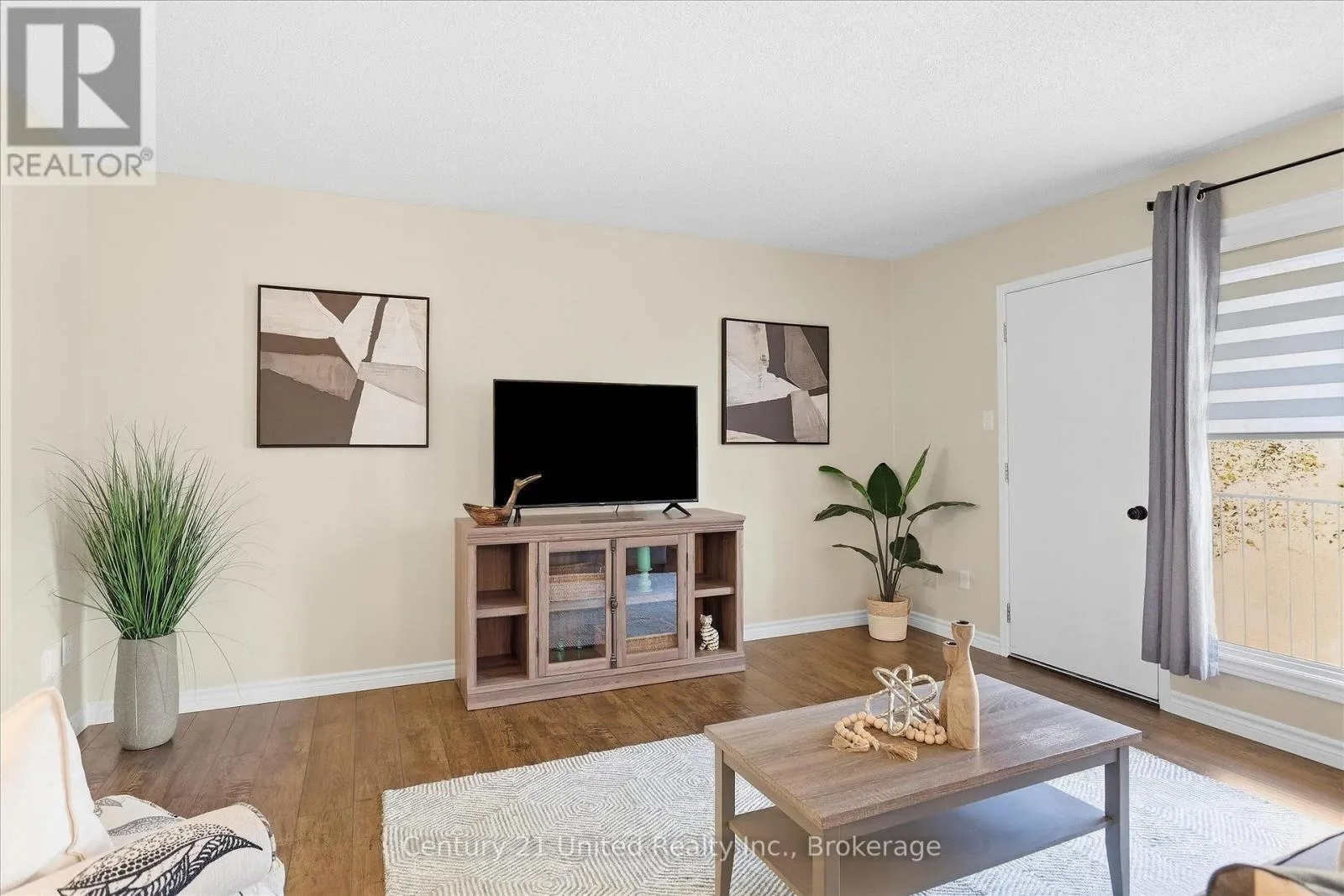 202 - 2406 MOUNTLAND DRIVE #202