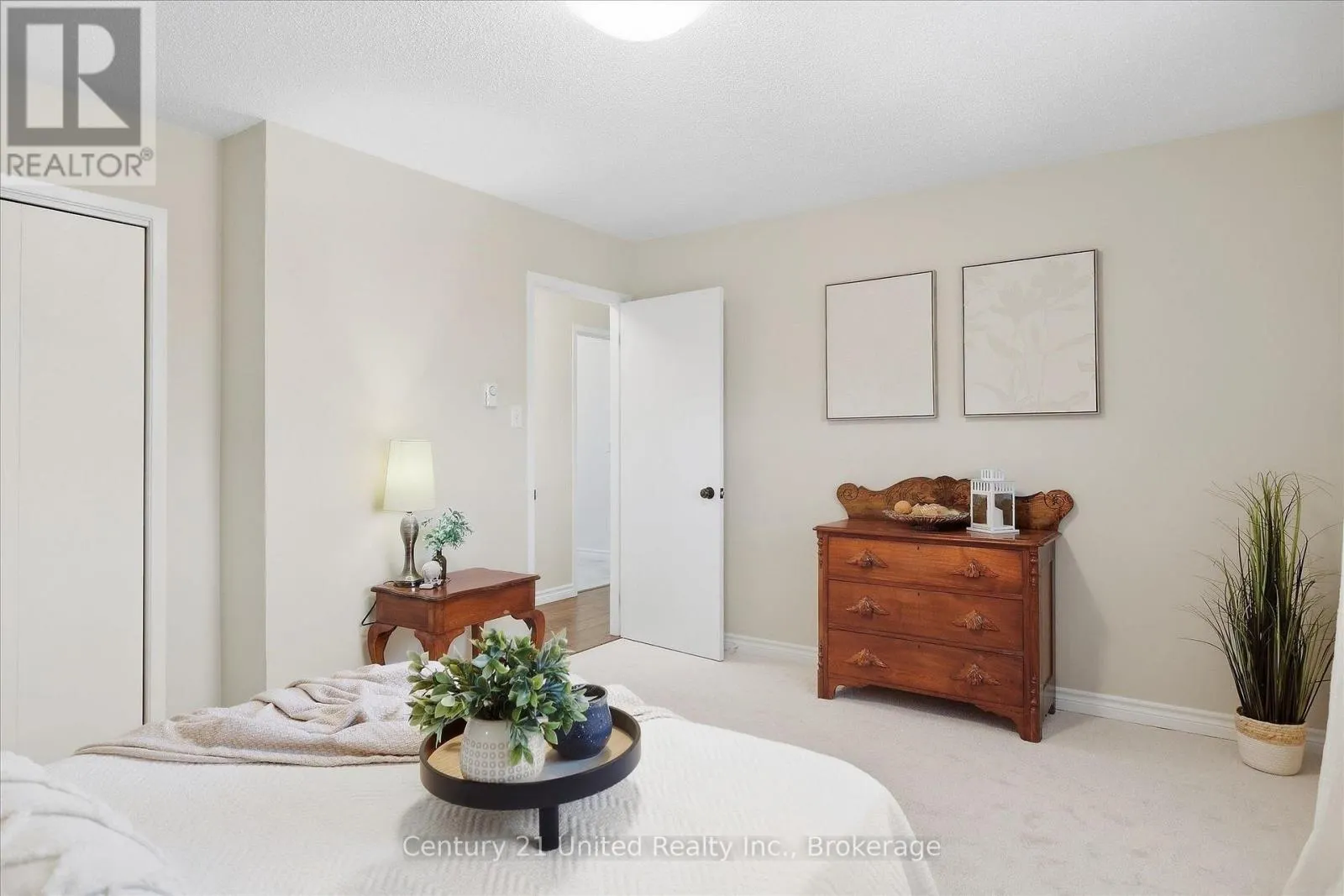 202 - 2406 MOUNTLAND DRIVE #202