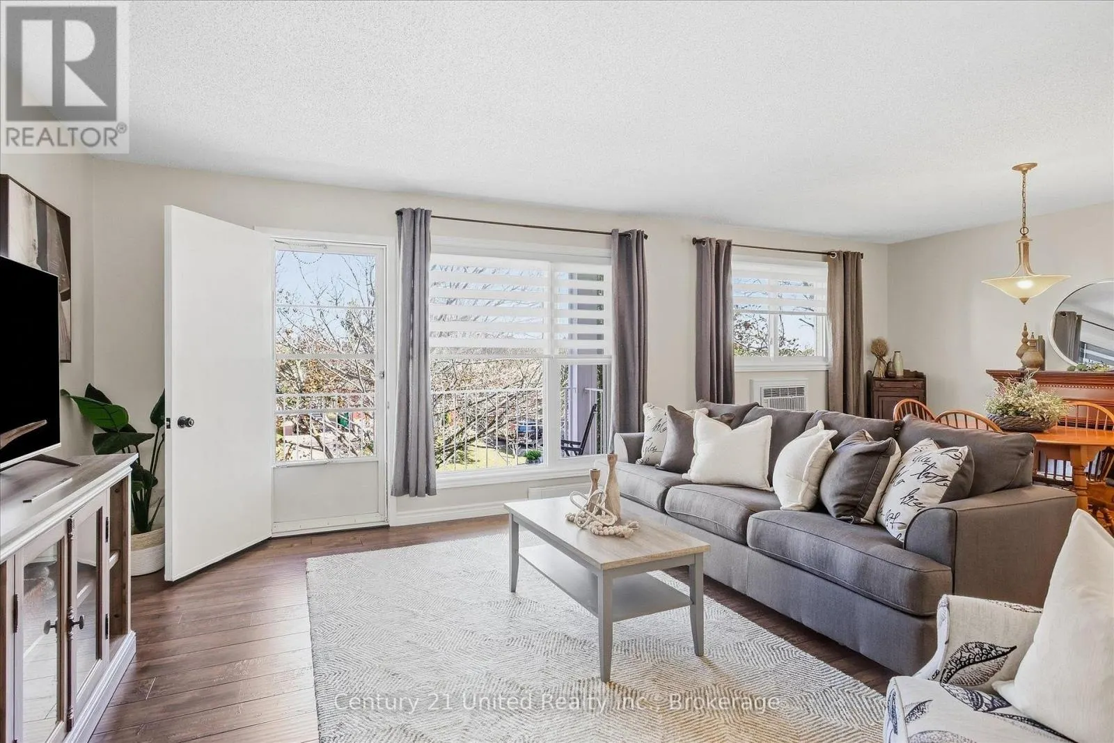 202 - 2406 MOUNTLAND DRIVE #202