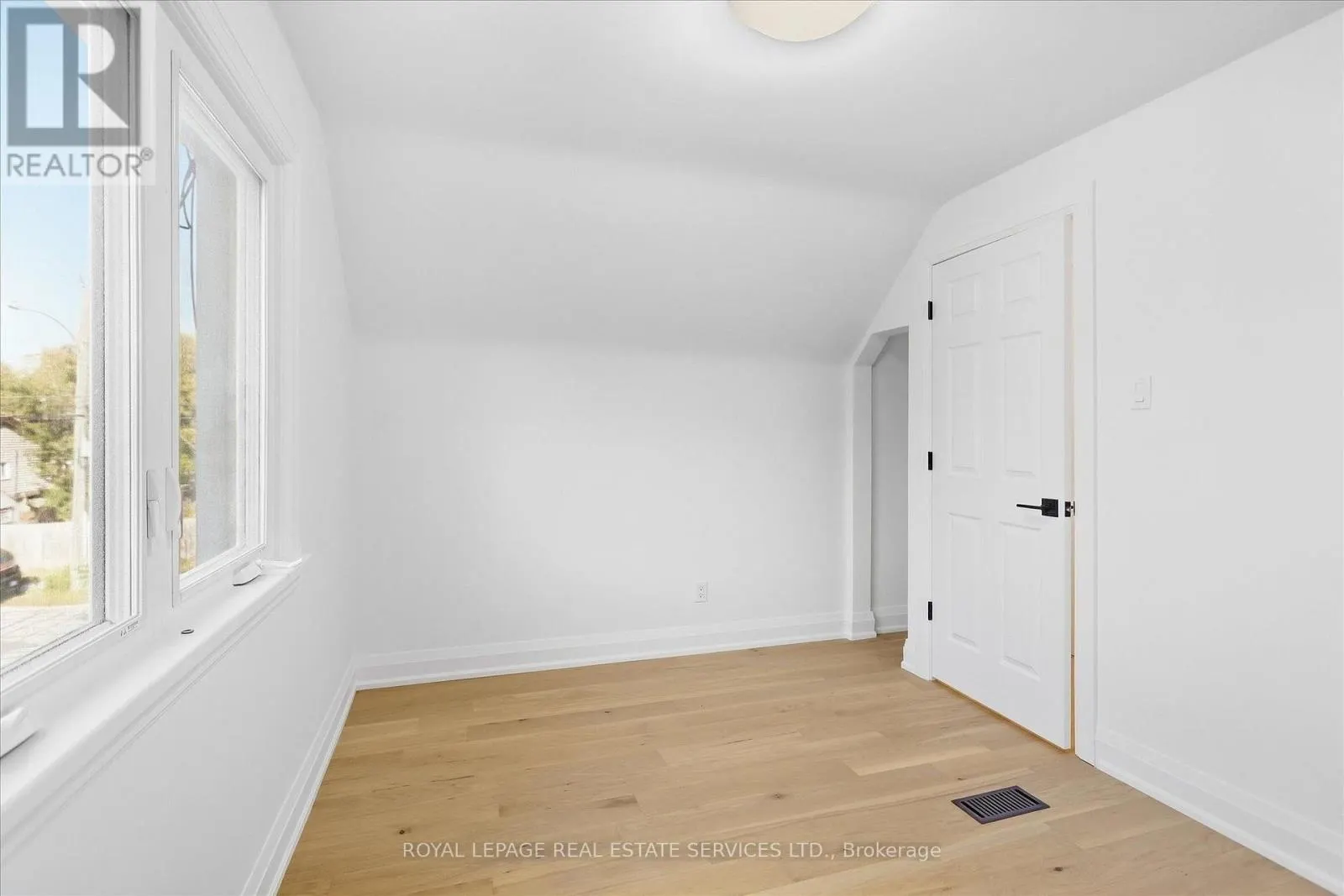 193 RUTHERFORD AVENUE