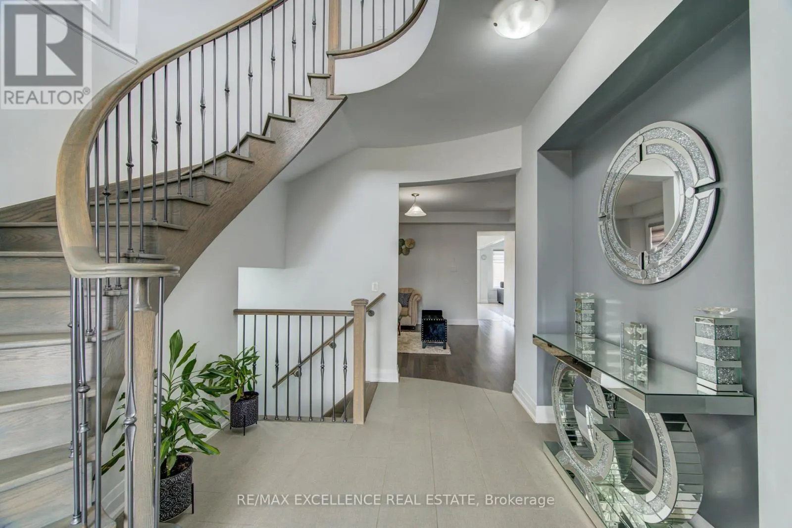 1080 EDINBURGH DRIVE
