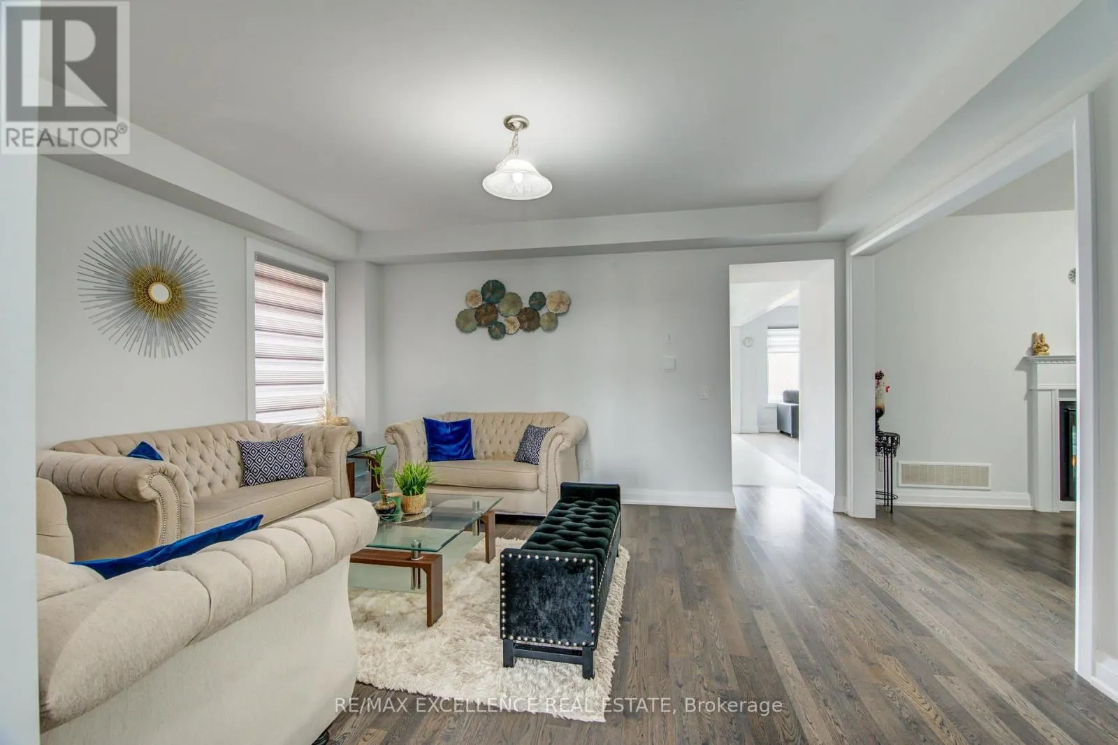 1080 EDINBURGH DRIVE