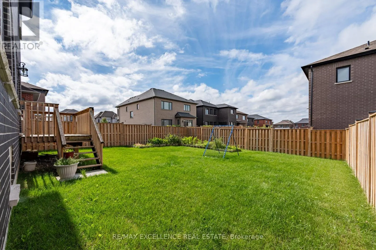 1080 EDINBURGH DRIVE