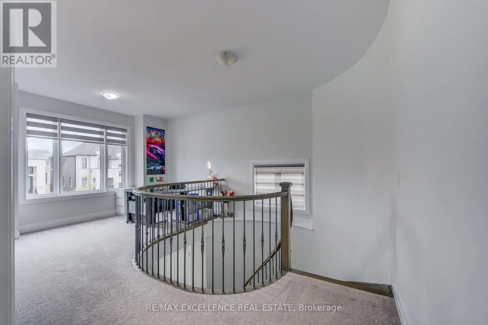 1080 EDINBURGH DRIVE