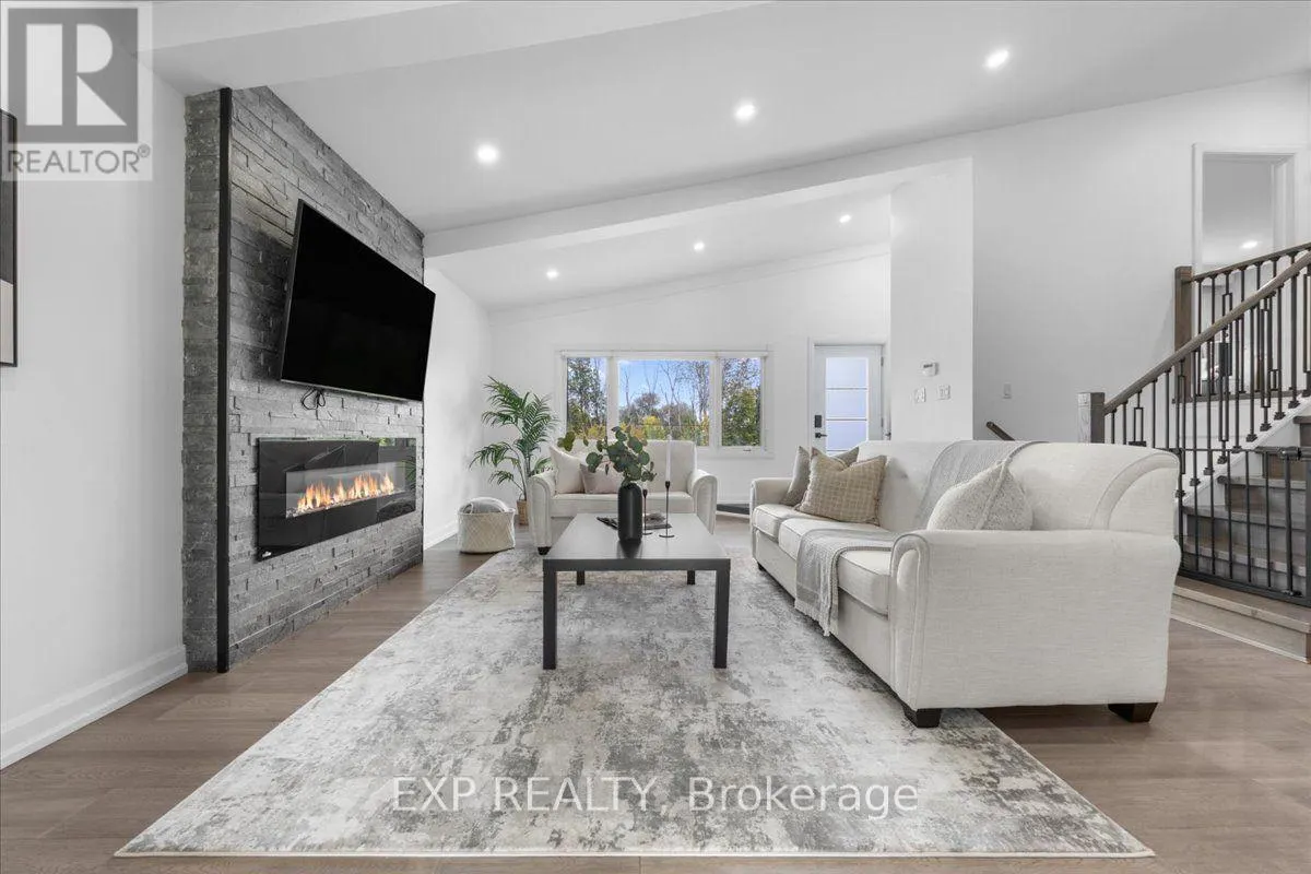 2940 PRINCE OF WALES DRIVE