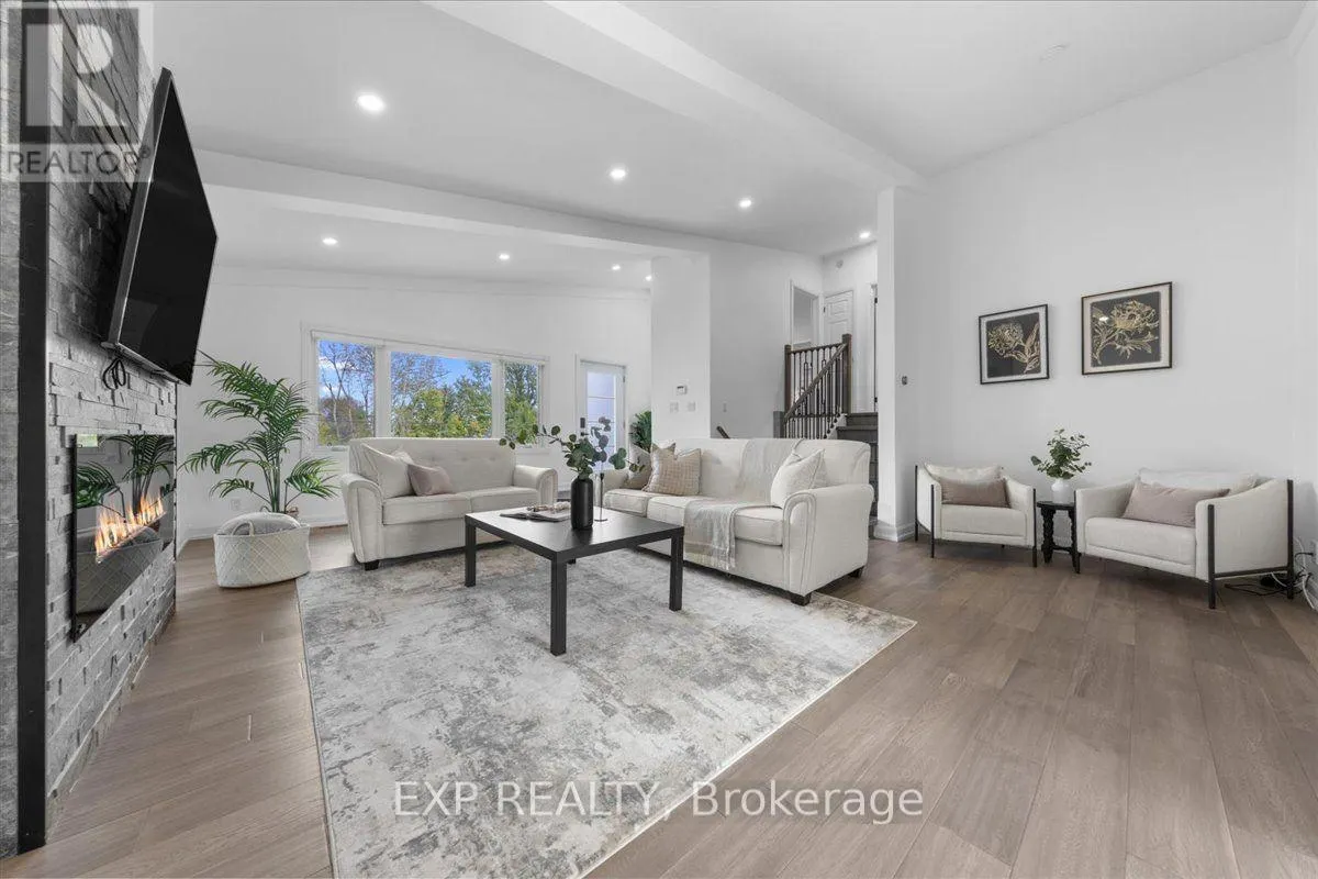2940 PRINCE OF WALES DRIVE