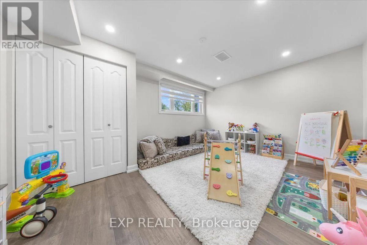2940 PRINCE OF WALES DRIVE