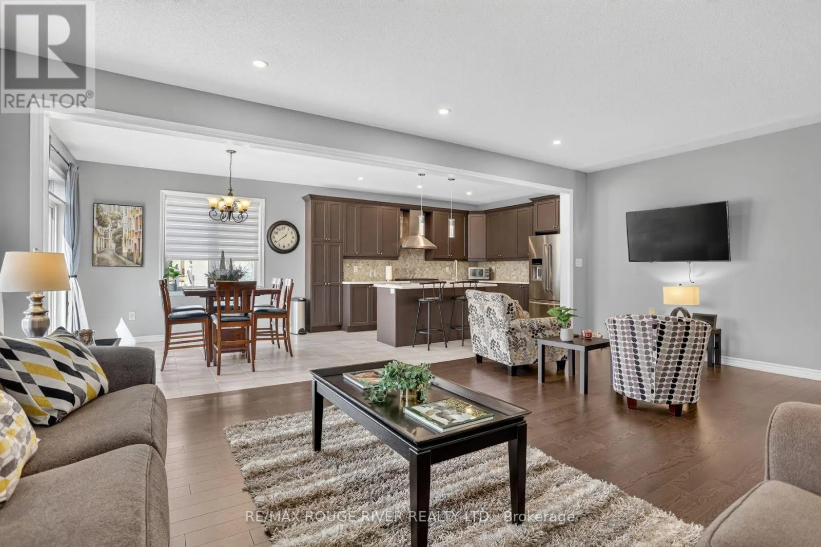 8 TIMBER DRIVE