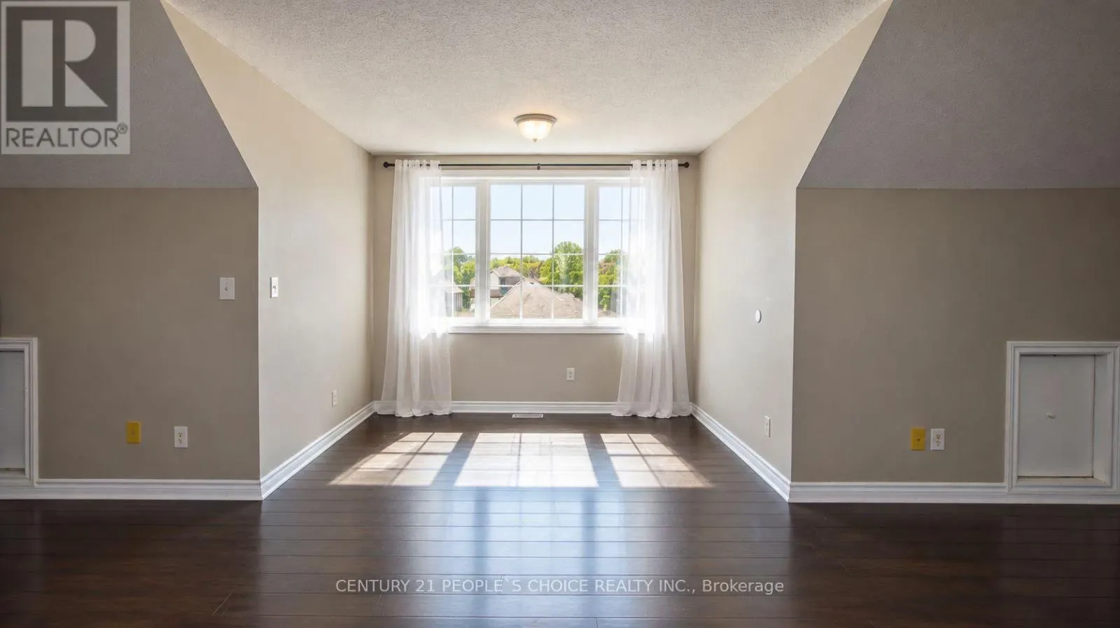 99 TIMBER CREEK CRESCENT