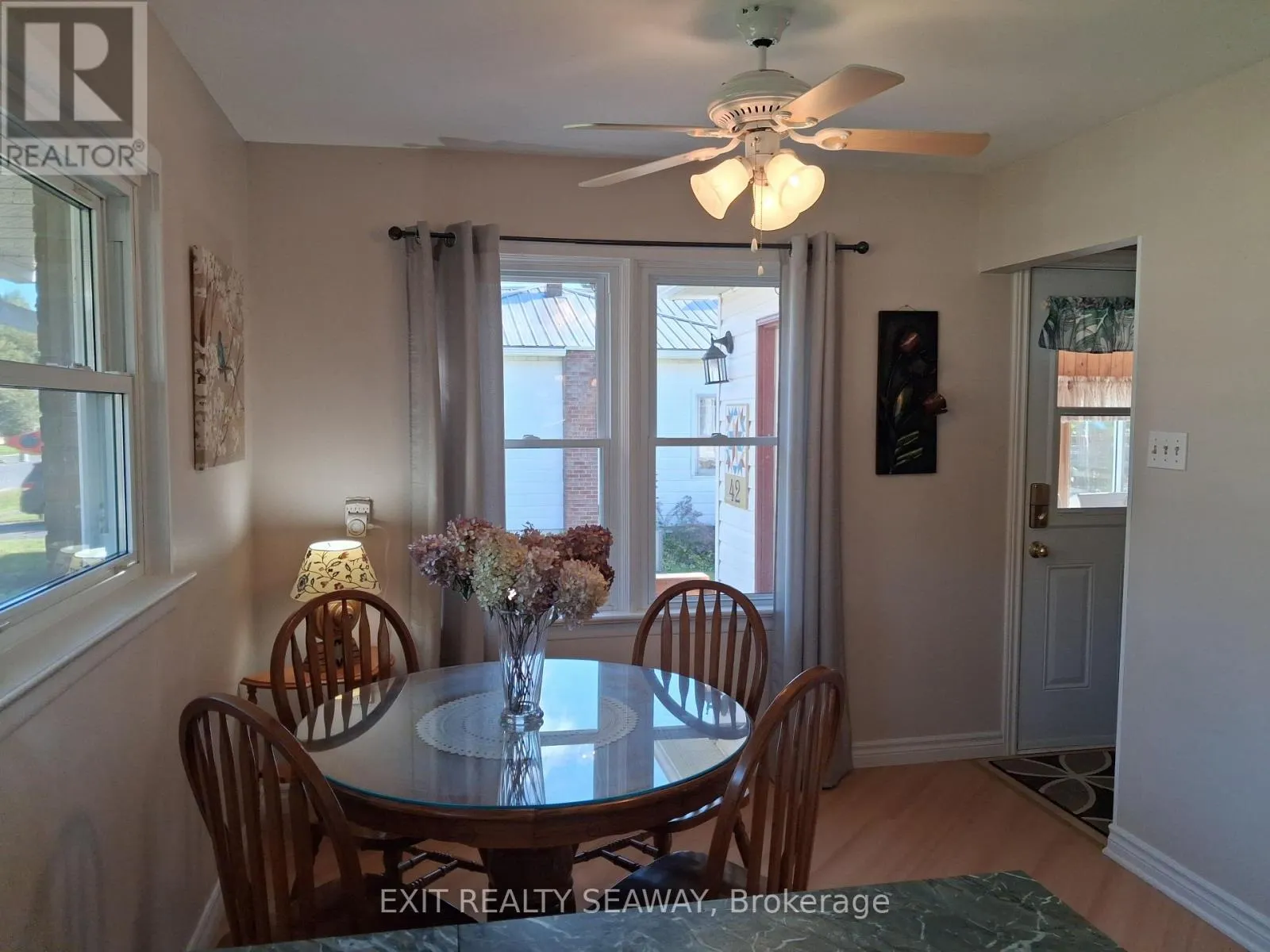 42 SANTA CRUZ DRIVE