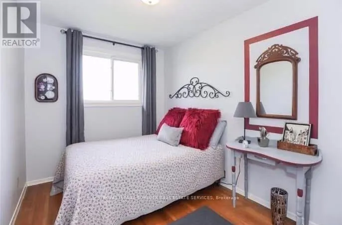 4 - 125 LIVINGSTON AVENUE