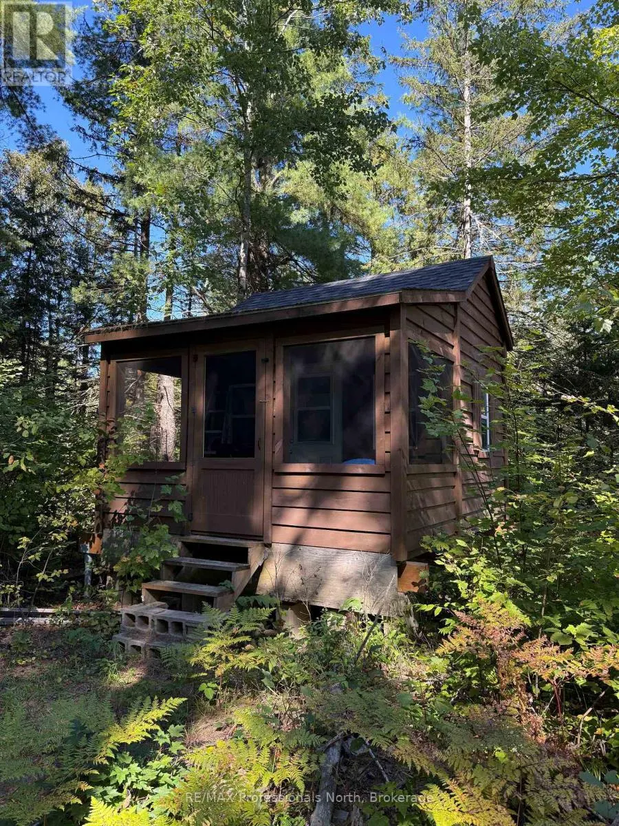 304 OLD NORTH ROAD N